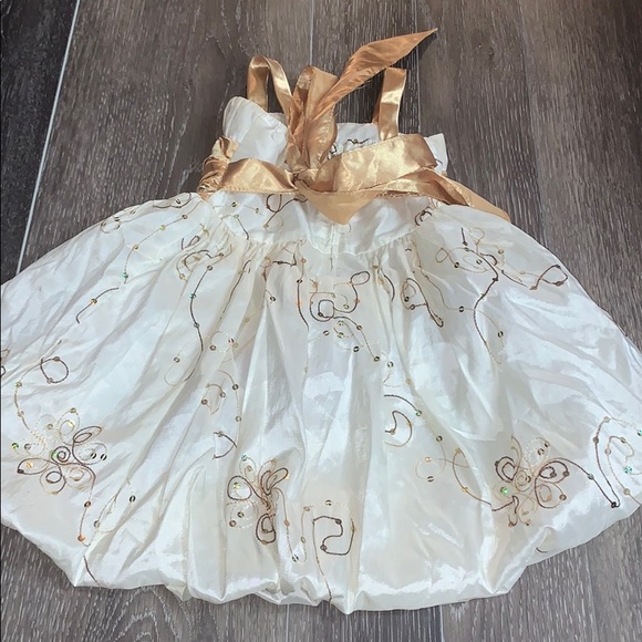 Dress - Picture 2 of 2